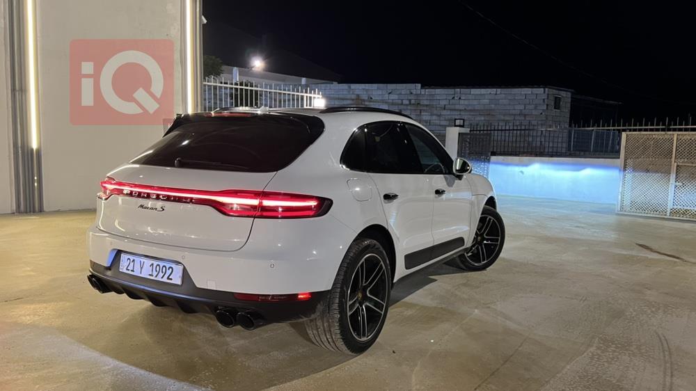پۆڕش ماکان